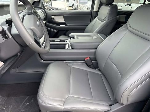 New 2026 Ford Expedition Active RWD image 22