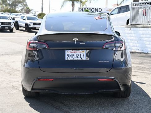 Used 2024 Tesla Model Y Performance AWD/4WD image 5
