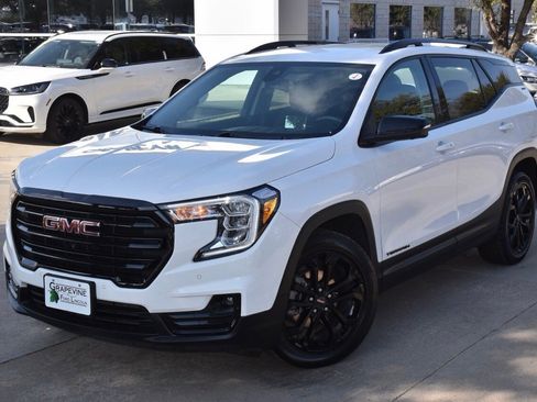 Used 2022 GMC Terrain SLT w/ Infotainment Package II image 39