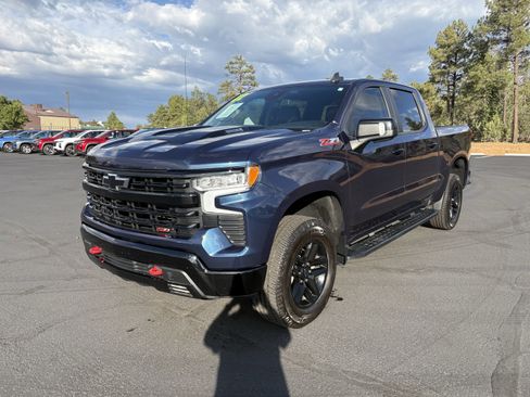 Used 2022 Chevrolet Silverado 1500 LT Trail Boss w/ Convenience Package II AWD/4WD image 3