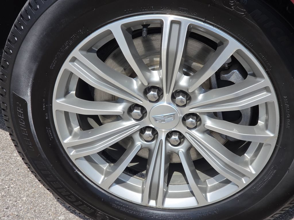 Used 2017 Cadillac XT5 Luxury FWD image 21