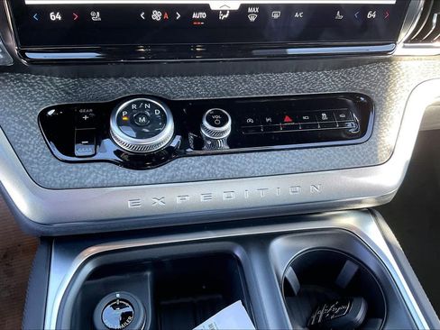 New 2026 Ford Expedition Tremor image 17