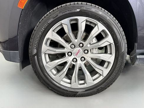 Used 2023 GMC Yukon XL Denali AWD/4WD image 33