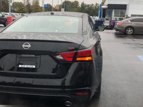 New 2025 Nissan Altima 2.5 SR w/ SR Premium Package image 7