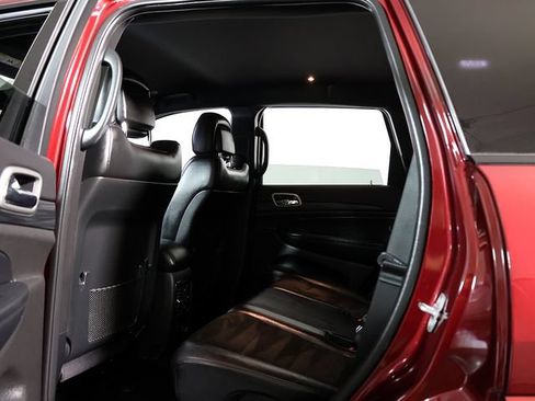 Used 2021 Jeep Grand Cherokee Laredo X AWD/4WD image 14