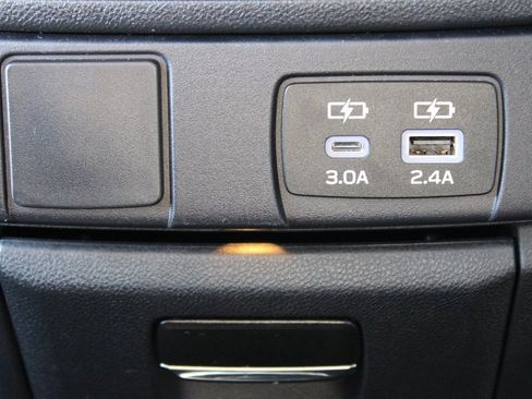 Certified 2025 Subaru Ascent Premium image 24