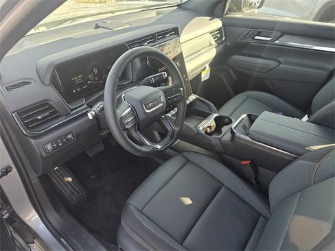 New 2026 GMC Terrain AT4 w/ Convenience Package III image 18