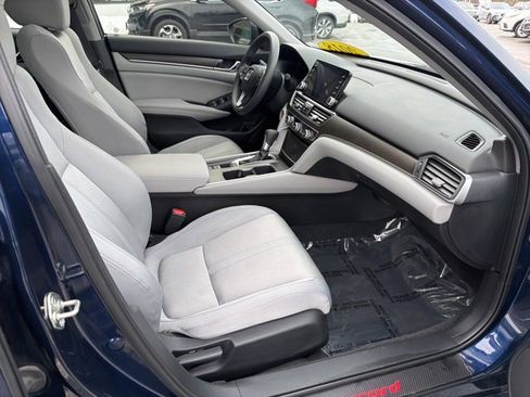 Used 2018 Honda Accord EX image 23
