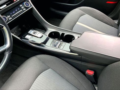 Used 2020 Hyundai Sonata SEL w/ Convenience + Sunroof Package FWD image 15