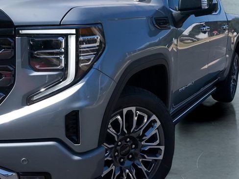 Used 2025 GMC Sierra 1500 Denali Ultimate image 28