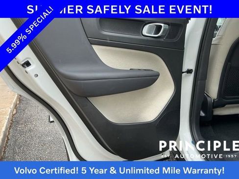Certified 2023 Volvo XC40 B4 Plus FWD image 32