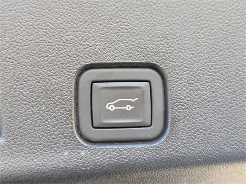 Certified 2025 GMC Acadia Elevation image 34