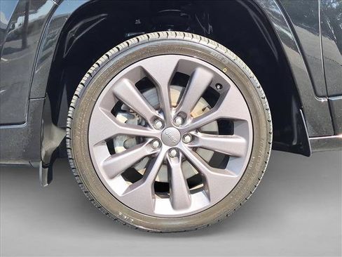 Used 2020 Jeep Cherokee High Altitude AWD/4WD image 23