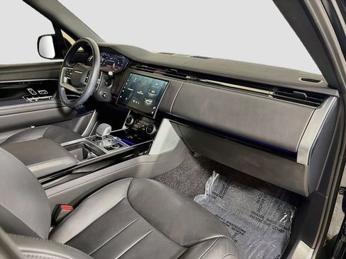 Certified 2023 Land Rover Range Rover SE AWD/4WD image 32