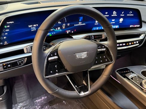 Certified 2024 Cadillac Lyriq Luxury RWD image 16