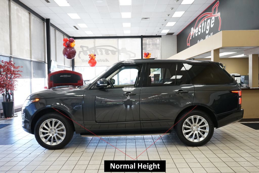 Used 2019 Land Rover Range Rover HSE AWD/4WD image 4