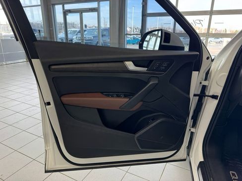 Used 2018 Audi Q5 2.0T Premium Plus w/ Premium Plus Package AWD/4WD image 9