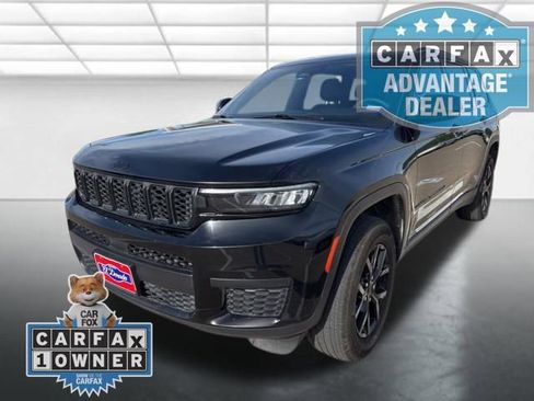 Used 2024 Jeep Grand Cherokee L Laredo image 4