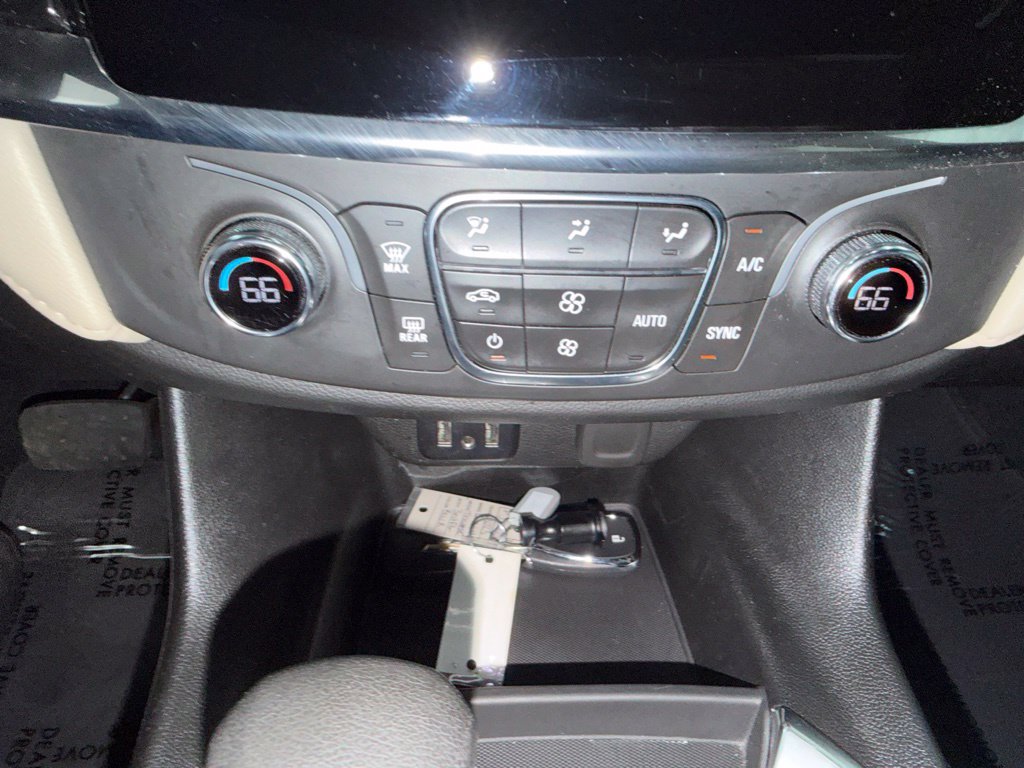 Used 2023 Chevrolet Traverse LS w/ Safety Package FWD image 19