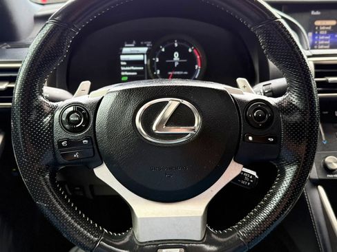 Used 2016 Lexus IS 200t w/ F Sport Package RWD image 13