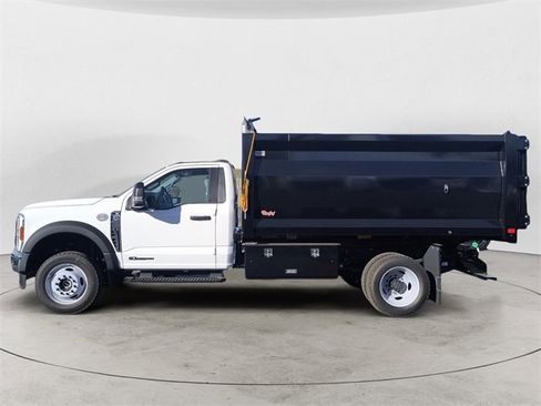 New 2025 Ford F450 XL w/ XL Chrome Package image 2
