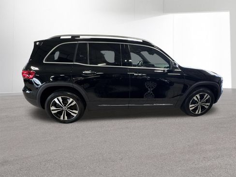 Used 2025 Mercedes-Benz GLB 250 image 40