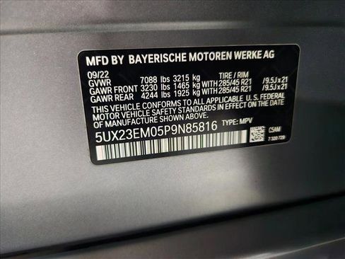 Used 2023 BMW X7 xDrive40i w/ Executive Package image 25