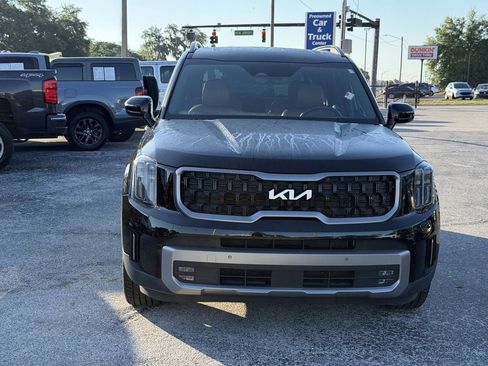 Certified 2023 Kia Telluride SX Prestige X-Line AWD/4WD image 3