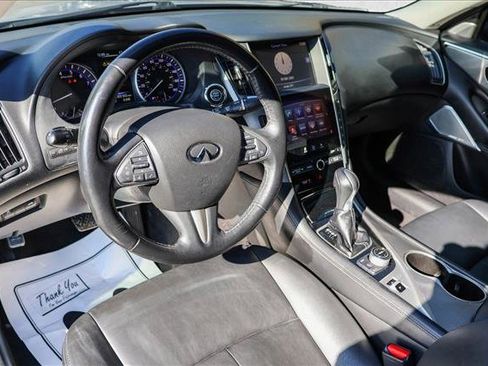 Used 2017 INFINITI Q50 3.0t Premium image 10