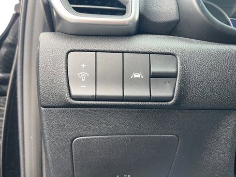 Certified 2021 Kia Sportage LX image 11