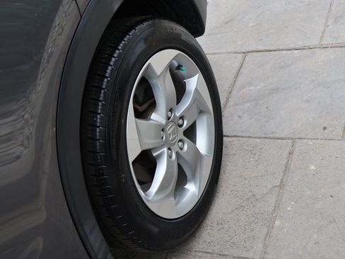 Used 2018 Honda HR-V LX image 35