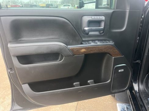 Used 2018 GMC Sierra 2500 Denali image 13