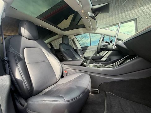 Used 2018 Tesla Model 3 Long Range image 5