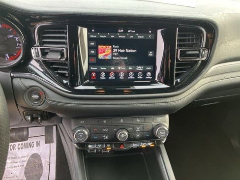 Used 2022 Dodge Durango GT image 16