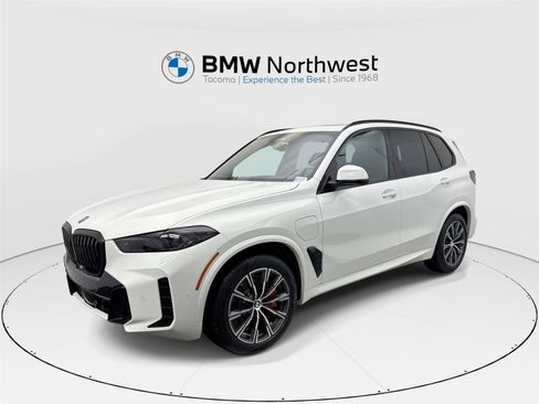 Used 2026 BMW X5 xDrive50e w/ M Sport Package AWD/4WD image 1