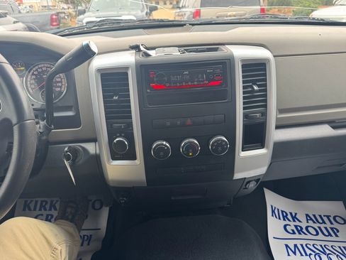 Used 2009 Dodge Ram 1500 Truck SLT image 19