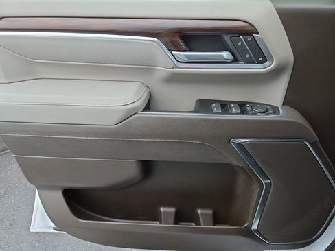 Used 2026 GMC Sierra 3500 SLT image 18