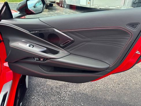 Used 2025 Chevrolet Corvette E-Ray w/ Stealth Interior Trim Package AWD/4WD image 20