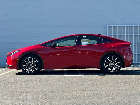 New 2026 Toyota Prius Plug-In Hybrid image 2