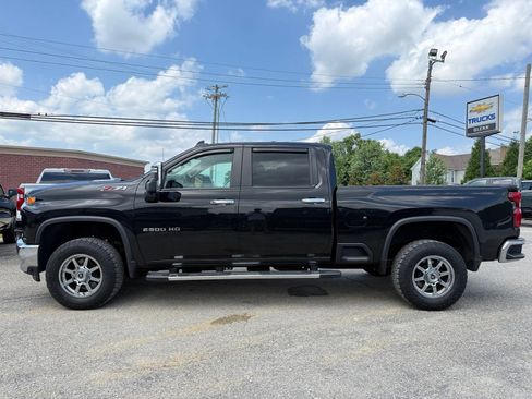 Used 2023 Chevrolet Silverado 2500 LT w/ Convenience Package AWD/4WD image 4