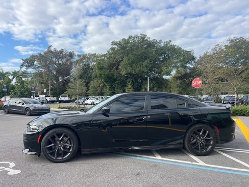 Used 2023 Dodge Charger R/T w/ Harman/Kardon Audio Group image 12