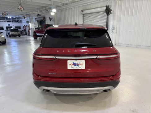 Used 2025 Lincoln Corsair FWD image 4