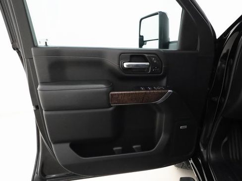 Used 2023 GMC Sierra 2500 Denali w/ Denali Ultimate Package image 7