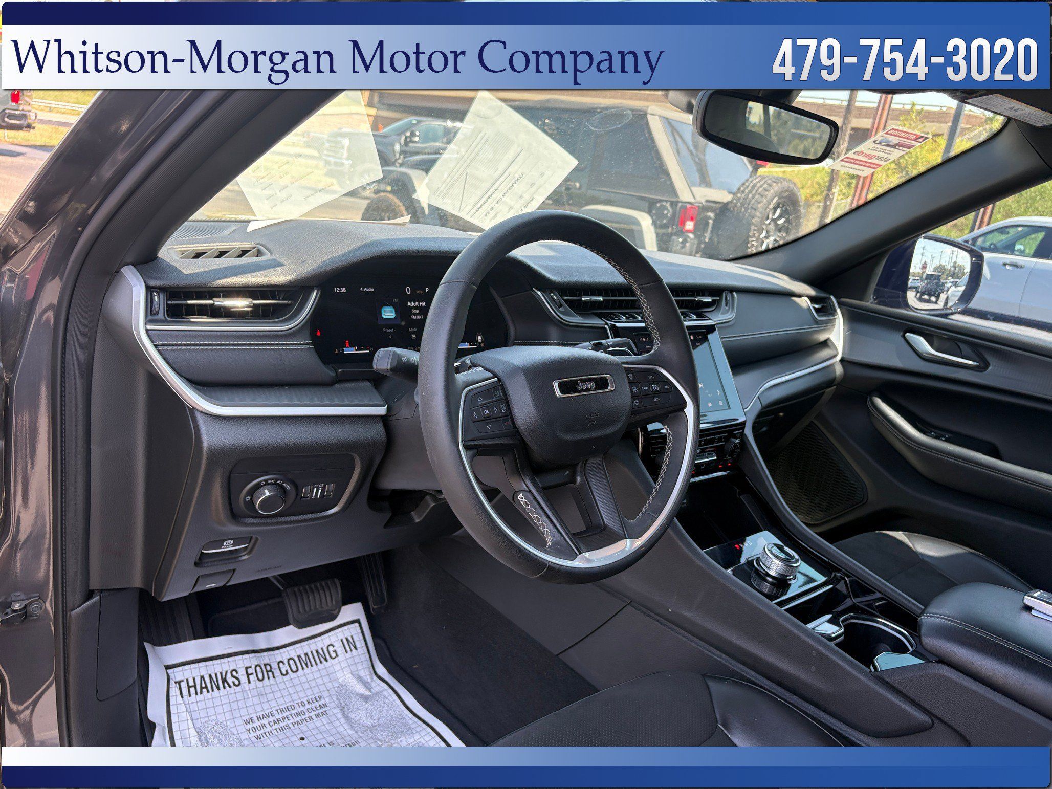 Used 2023 Jeep Grand Cherokee Altitude AWD/4WD image 10