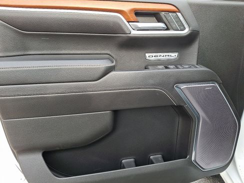 Certified 2022 GMC Sierra 1500 Denali image 12