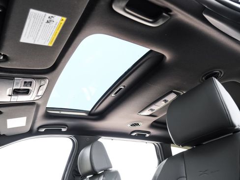 Used 2023 Kia Telluride SX X-Pro AWD/4WD image 9