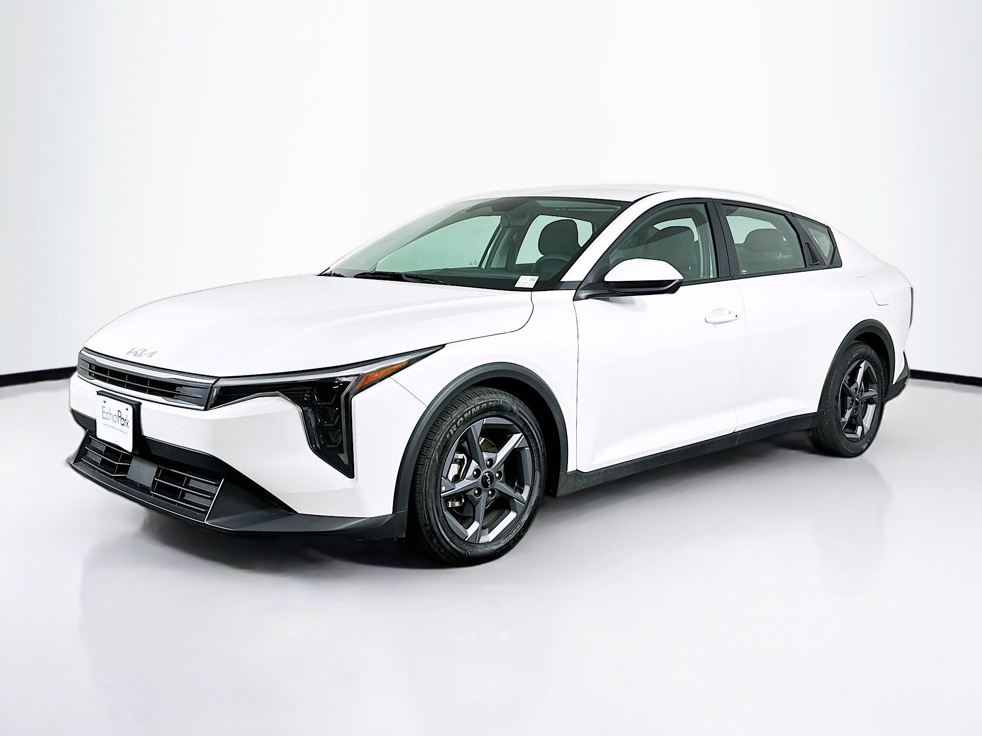 Used 2025 Kia K4 FWD image 3