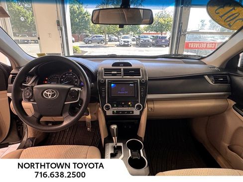 Used 2013 Toyota Camry LE FWD image 6