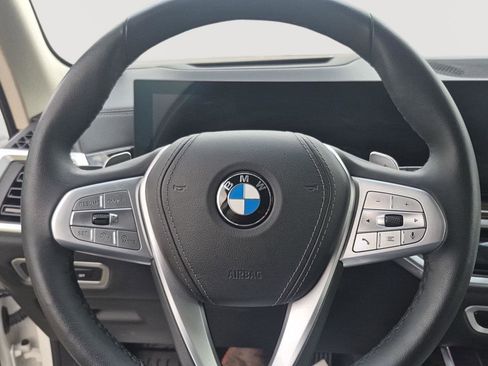 Used 2024 BMW X7 xDrive40i image 34