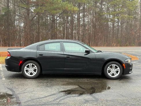 Used 2020 Dodge Charger SXT w/ Leather Interior Group image 3